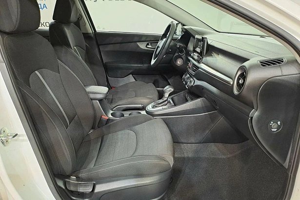 Cerato Comfort 1.6 AT (128 л.с.) фото 10