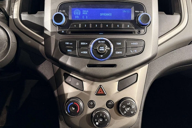 Aveo LT 1.6 AT (115 л.с.) фото 19
