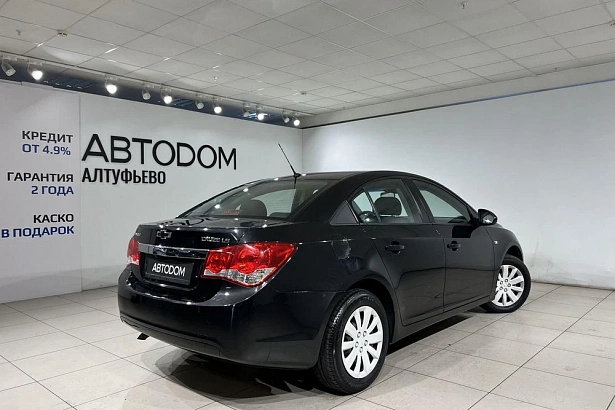 Cruze Base 1.8 MT (141 л.с.) фото 6