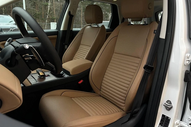 Discovery Sport R-Dynamic SE 2.0 AT 4WD (249 л.с.) фото 11