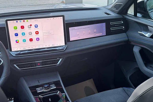 Tiguan Base 2.0 AMT 4WD (220 л.с.) фото 12