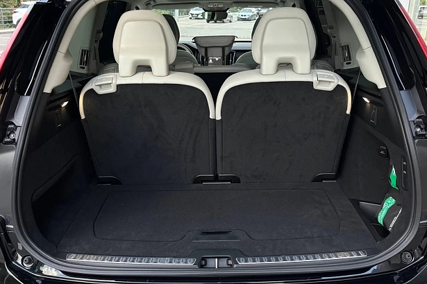 XC90 Ультра Темный (7 мест) / Ultra Dark (7 мест) 2.0 AT 4WD (250 л.с.) фото 16