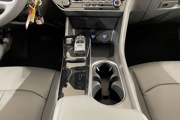 Sonata Elegance 2.5 AT (180 л.с.) фото 21