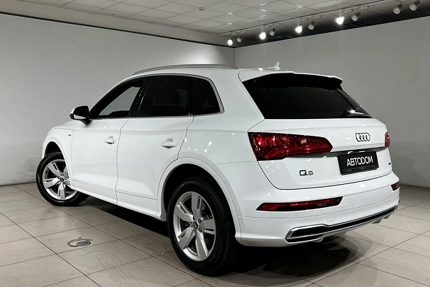 Q5 Sport 2.0 AMT 4WD (249 л.с.) фото 4