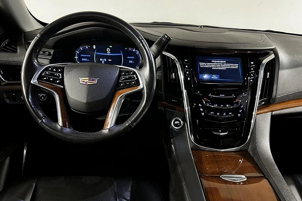 Escalade Luxury 6.2 AT 4WD (426 л.с.) фото 14