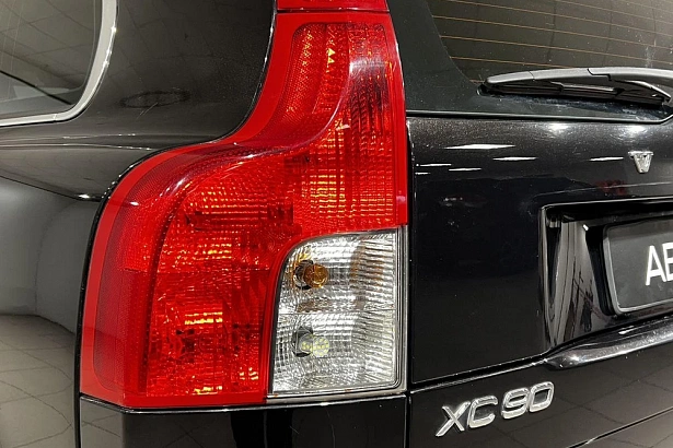 XC90 Base 2.5 AT 4WD (5 мест) (210 л.с.) фото 22