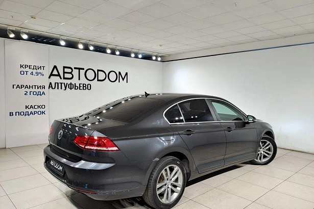 Passat Highline 1.8 AMT (180 л.с.) фото 6