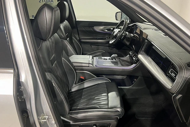 GS8 GT 2.0 AT 4WD (231 л.с.) фото 10