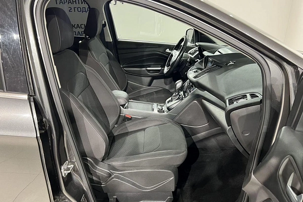 Kuga Titanium (2017) 2.5 AT (150 л.с.) фото 10