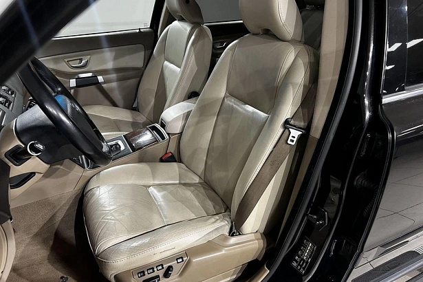 XC90 Base 2.5 AT 4WD (5 мест) (210 л.с.) фото 12