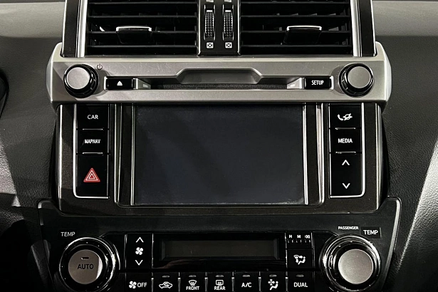 Land Cruiser Prado Престиж 2.8d AT 4WD (5 мест) (177 л.с.) фото 17