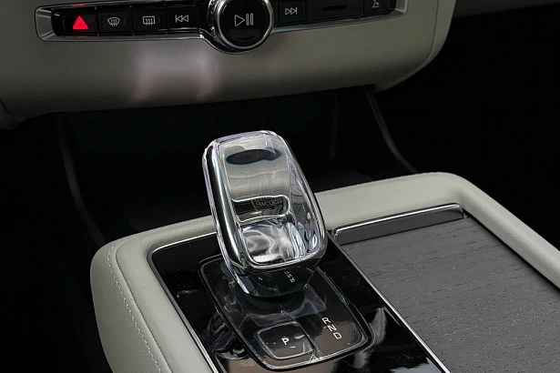 XC90 Ультра Темный (7 мест) / Ultra Dark (7 мест) 2.0 AT 4WD (250 л.с.) фото 33