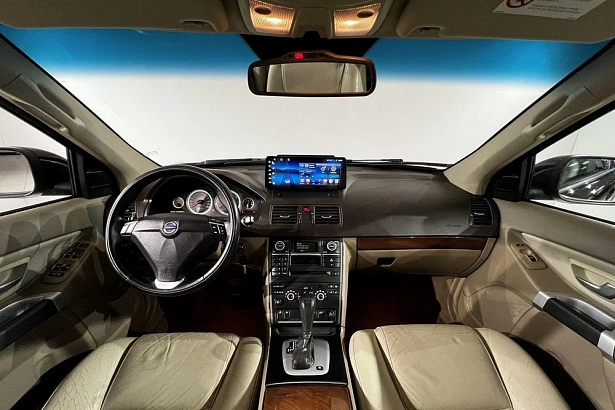 XC90 Base 2.5 AT 4WD (5 мест) (210 л.с.) фото 9