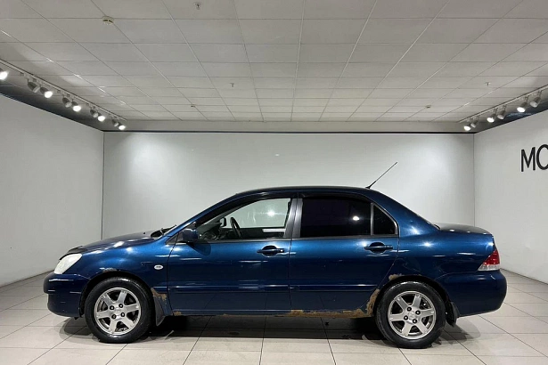 Lancer Base 1.6 MT (98 л.с.) фото 3