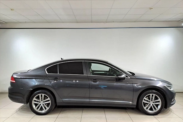 Passat Highline 1.8 AMT (180 л.с.) фото 7