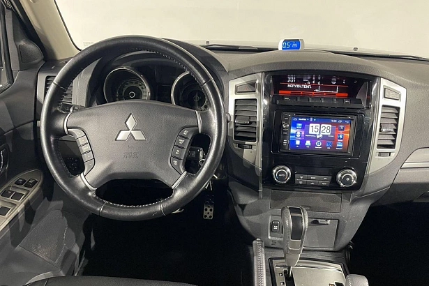Pajero GLS 3.0 AT 4WD (178 л.с.) фото 13