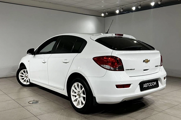 Cruze LS 1.6 AT (109 л.с.) фото 4