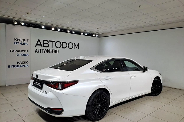 ES F Sport 2.5 AT (200 л.с.) фото 6