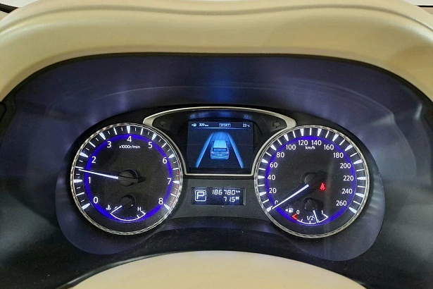 JX Elegance 3.5 CVT 4WD (265 л.с.) фото 24