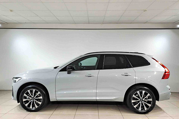 XC60 R-Design 2.0 AT 4WD (249 л.с.) фото 3