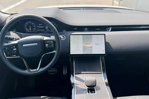 Range Rover Evoque R-Dynamic SE 2.0 AT 4WD (249 л.с.) фото 9