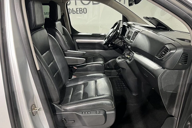 Traveller Business VIP 2.0d AT LWB (7 мест) (150 л.с.) фото 11