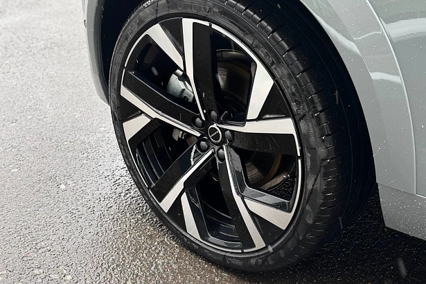 XC60 Ультра / Ultra 2.0 AT 4WD (250 л.с.) фото 15