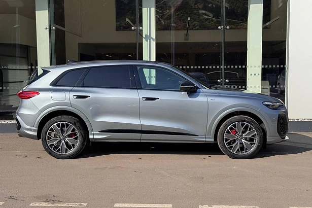 Q5 40 TFSI Quattro 2.0 AMT 4WD (204 л.с.) фото 16