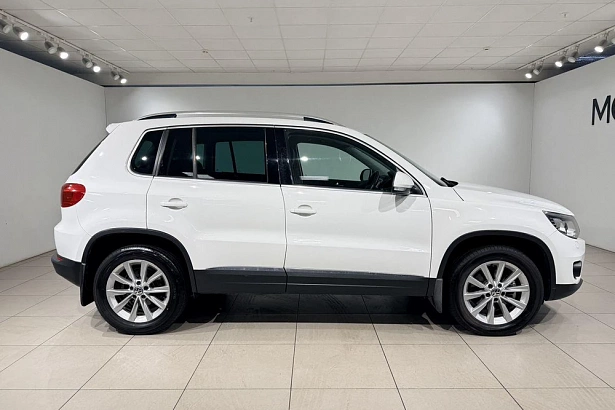 Tiguan Avenue 2.0 AT 4WD (170 л.с.) фото 7