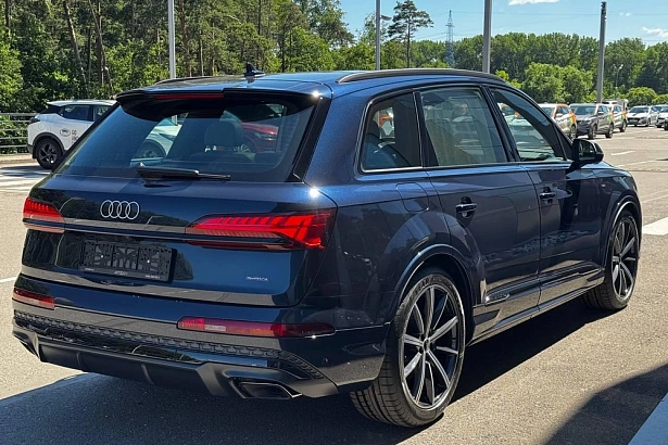 Q7 45 TFSI quattro tiptronic 2.0 AT 4WD (252 л.с.) фото 9