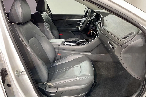 Sonata Elegance 2.5 AT (180 л.с.) фото 10