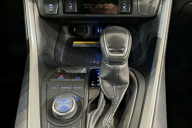 RAV4 Prestige 2.0 CVT 4WD (149 л.с.) фото 18