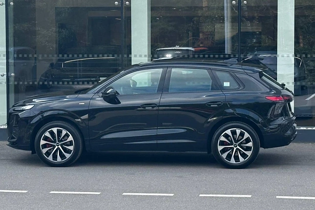 Q3 Base 2.0 AMT 4WD (265 л.с.) фото 10