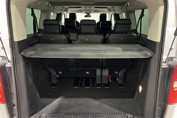 Traveller Business VIP 2.0d AT LWB (7 мест) (150 л.с.) фото 17