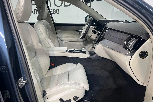 XC90 Ультра / Ultra 2.0 AT 4WD (250 л.с.) фото 23