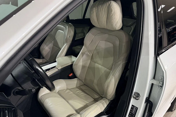 XC90 R-Design 2.0d AT 4WD (7 мест) (235 л.с.) фото 11