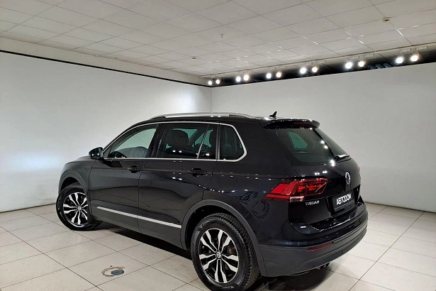 Tiguan Connect Plus 2.0d AMT 4WD (150 л.с.) фото 4