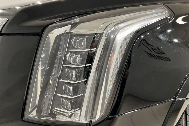 Escalade Luxury 6.2 AT 4WD (426 л.с.) фото 17