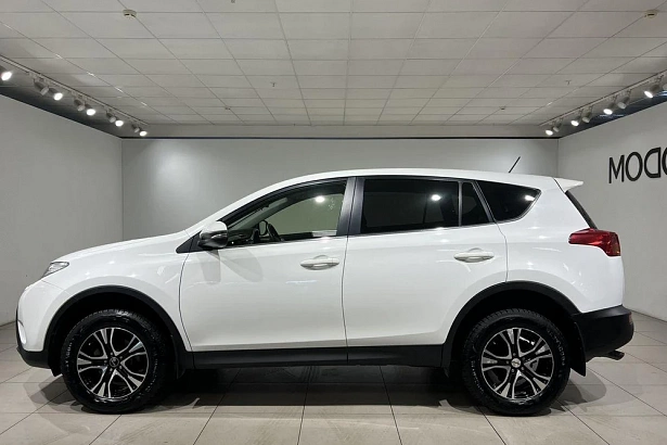 RAV4 Комфорт Плюс 2.0 CVT 4WD (146 л.с.) фото 3