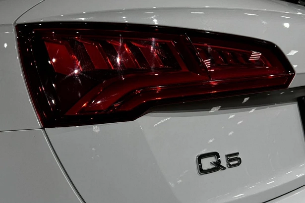Q5 Sport 2.0 AMT 4WD (249 л.с.) фото 17