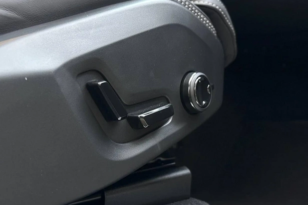 XC90 Ультра / Ultra 2.0 AT 4WD (250 л.с.) фото 24