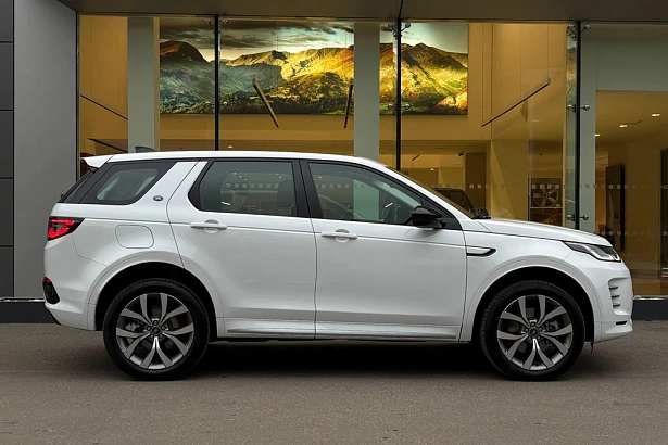 Discovery Sport R-Dynamic SE 2.0 AT 4WD (249 л.с.) фото 6