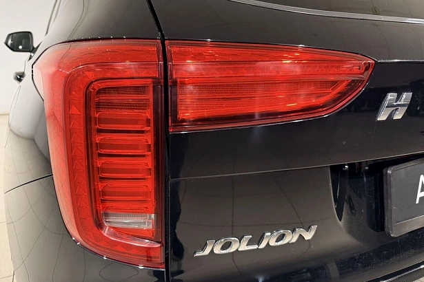 Jolion Premium 1.5 AMT 4WD (150 л.с.) фото 21