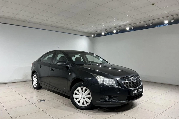 Cruze Base 1.8 MT (141 л.с.) фото 2