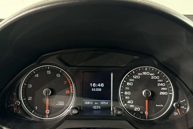 Q5 Sport 2.0 AT 4WD (230 л.с.) фото 15