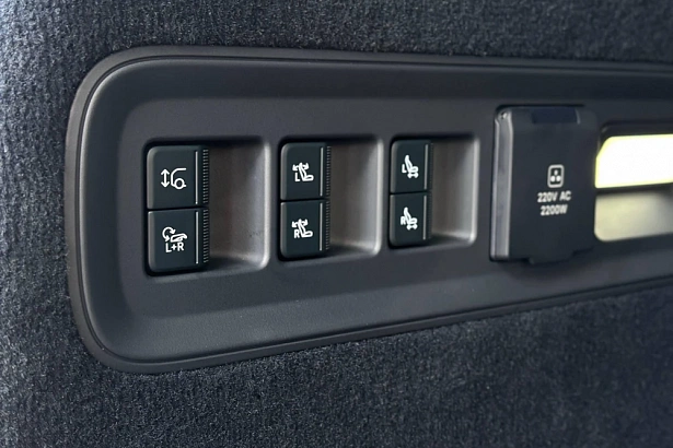 9X Base 55 kWh 2.0hyb AT 4WD (898 л.с.) фото 29
