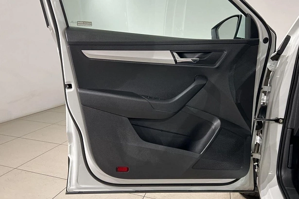 Karoq Ambition 1.4 AMT 4WD (150 л.с.) фото 18
