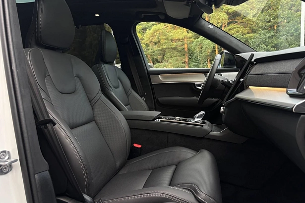 XC90 Ультра Темный (7 мест) / Ultra Dark (7 мест) 2.0 AT 4WD (250 л.с.) фото 10
