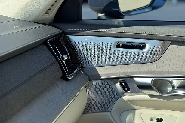 XC90 Ультра / Ultra 2.0 AT 4WD (250 л.с.) фото 45