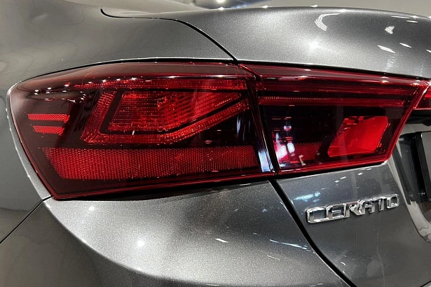 Cerato Luxe 2019 2.0 AT (150 л.с.) фото 16